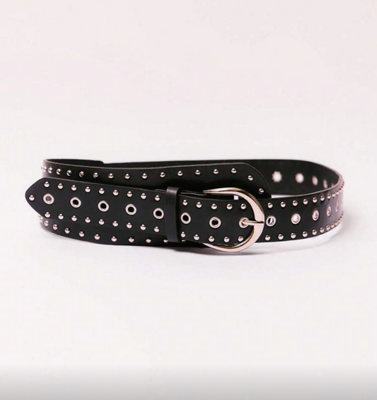 Black chunky belt