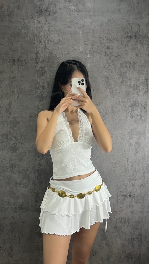 Golden waist-chain